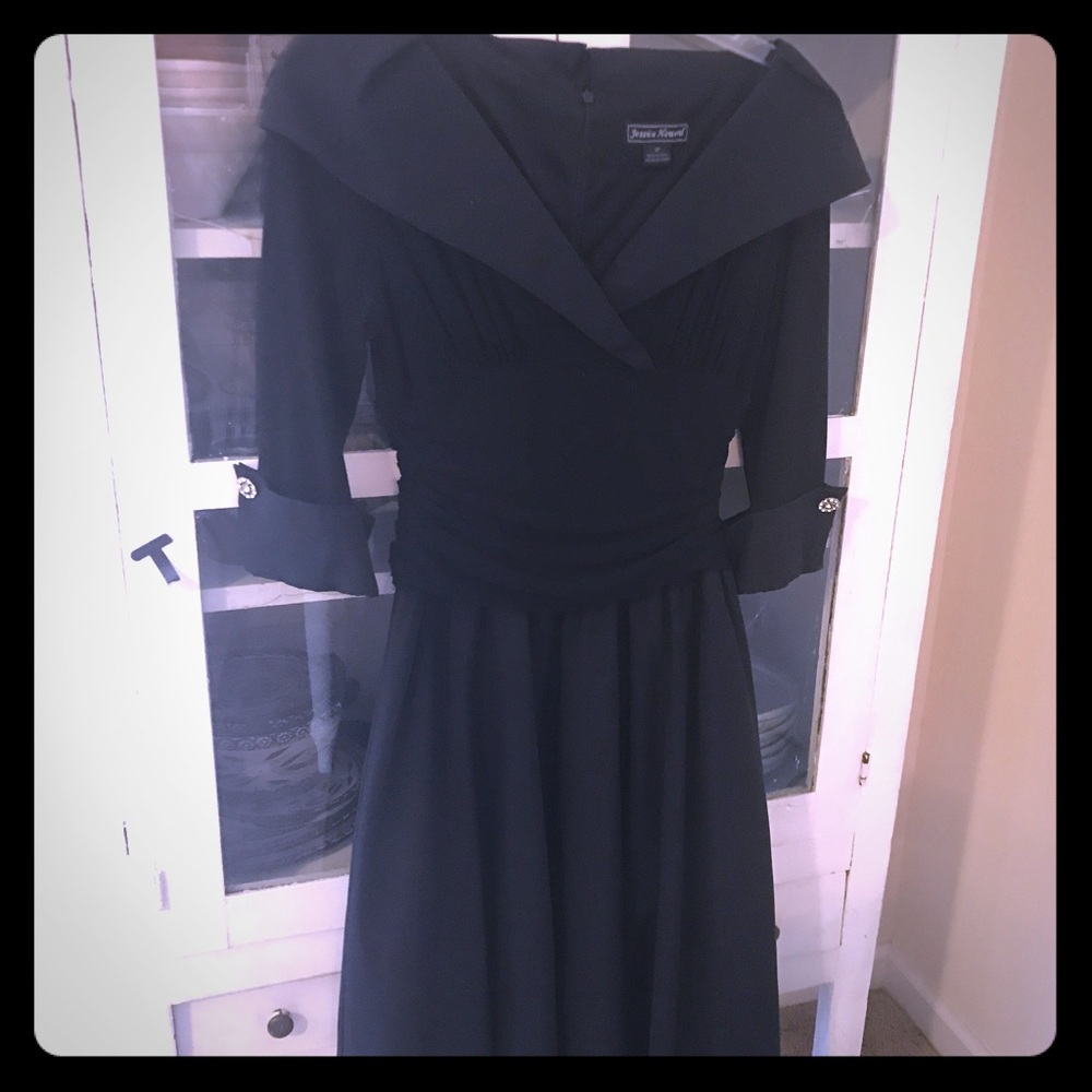 LBD by Jessica Howard!!